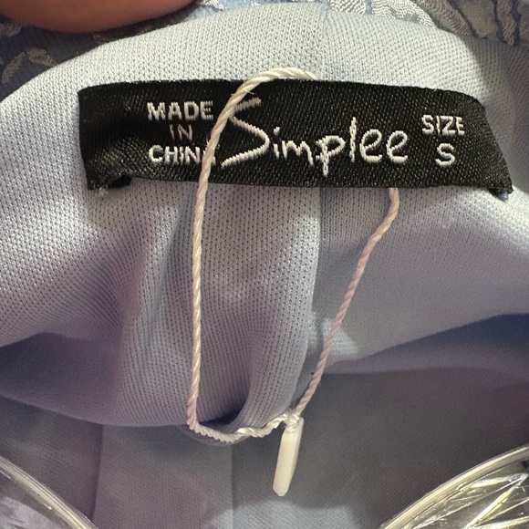 Simplee Blue Floral Belted waist Bishop Sleeve Dress Size SMALL NWOT - Picture 7 of 9